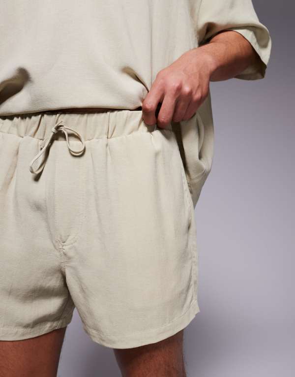 エイソス ASOS asos ASOS DESIGN リネン混ショートパンツ（ショート丈、ブラウン） パンツ ボトム メンズ 男性 インポートブランド 小さいサイズから大きいサイズまで