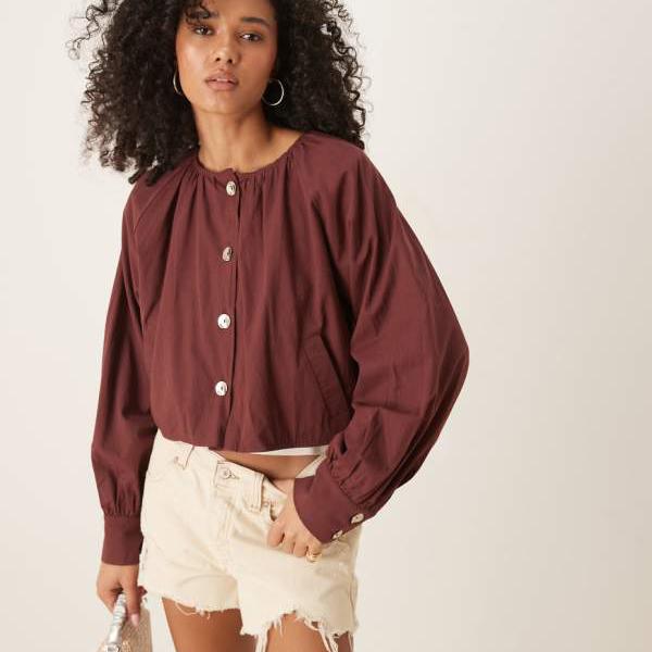 ゴスペルのボタンフロントプリーツジャケット（ブラウン） アウター レディース 女性 インポートブラン..