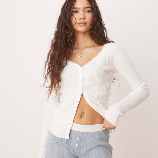 エイソス ASOS asos ASOS DESIGN ニット Vネック ボタンスルー トップス（ホワ
