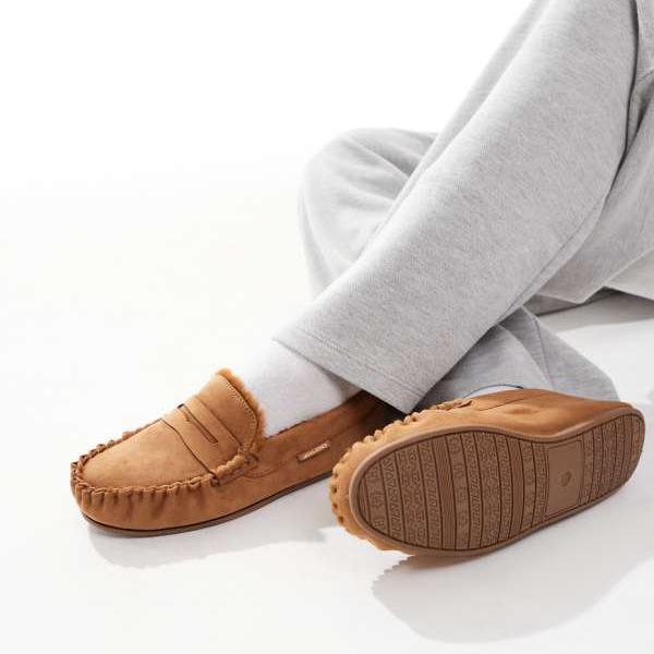 ジャックアンドジョーンズ Jack & Jones ジャック＆ジョーンズのフェイクスエード製ローファースリッパ（ベージュ） 靴 メンズ 男性 インポートブランド 小さいサイズから大きいサイズまで