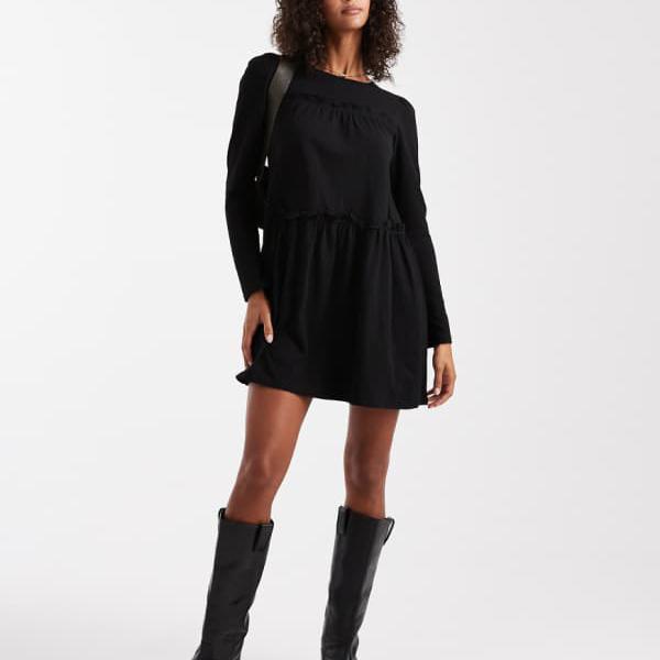 ミスセルフリッジ Miss Selfridge ミスセルフリッジのフリルスモックミニドレス（ブラック） ワンピー..