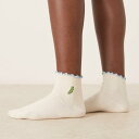 エイソス ASOS asos ASOS DESIGNの刺繍ピクルスデザインとフリルエッジのライトブルーソックス 靴下 レディース 女性 インポートブランド 小さ...
