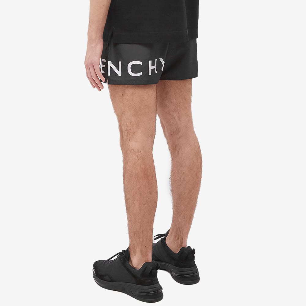 ジバンシィ GIVENCHY ジバンシィー Givenchy ジバンシィラージロゴスイムショート 水着 メンズ 男性 インポートブランド 小さいサイズから大きいサイズまで