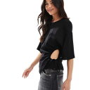 エイソス ASOS asos ASOS DESIGNのサイドカットアウトディテールが特徴のアシンメトリートップス(ブラック) トップス レディース 女性 インポートブランド 小さいサイズから大きいサイズまで