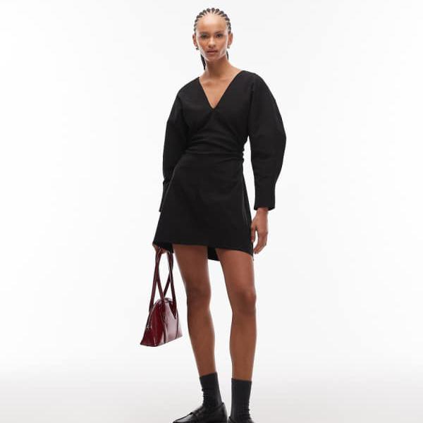 樂天商城 - エイソス ASOS asos ASOS DESIGN Vネック ルーシュ ベンガリン ミニドレス（ブラック） ワンピース レディース 女性 インポートブランド 小さいサイズから大きいサイズまで
