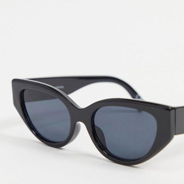 エイソス ASOS asos ASOS DESIGNリサイクルフレームアーモンドキャットアイサングラス、光沢のあるブラックのベベルディテール レディース 女性 インポートブランド