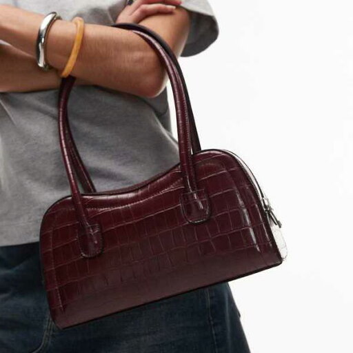 トップショップ Topshop TOPSHOP トップショップのシンバ ストラクチャード ショルダーバッグ(バーガンディ クロコダイル) 鞄 レディース 女性 インポートブランド トップショップ Topshop TOPSHOP トップショップのシンバ ストラクチャード ショルダーバッグ(バーガンディ クロコダイル) 鞄 レディース 女性 インポートブランド