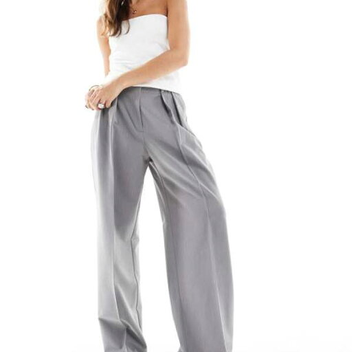 エイソス ASOS asos ASOS DESIGNのプリーツディテールが施されたグレーのワイドレッグパンツ パンツ ボトム レディース 女性 インポートブランド 小さいサイズから大きいサイズまで エイソス ASOS asos ASOS DESIGNのプリーツディテールが施されたグレーのワイドレッグパンツ パンツ ボトム レディース 女性 インポートブランド 小さいサイズから大きいサイズまで