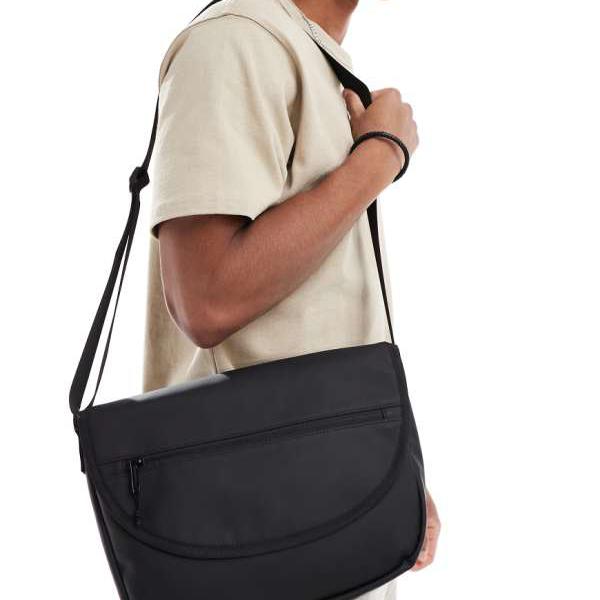 エイソス ASOS asos ASOS DESIGN ナイロン フォールドオーバー クロスボディバッグ（ブラック） バック メンズ 男性 インポートブランド