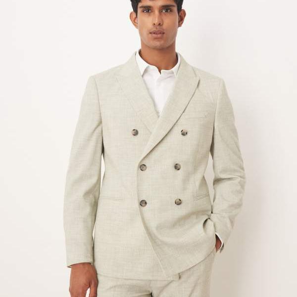 商品説明 ASOS DESIGN double-breasted slim suit jacket in light green 【セレクトショップ diva closetとは？!】 オリジナルブランドに力をいれた京都のセレクトショップです。 インポートブランドをセレクトした様々なブランドも取り扱いしております。 Details ・ASOS DESIGNのスーツ ・ピークドラペル ・ダブルブレストスタイル ・2つボタン留め ・ポケットディテール ・スリムフィット ・モデル身長: 186.5cmModel is wearing: Chest 40 Regular/モデル身長: 186.5cm Chest 40 Regular SIZE ▼サイズ表はこちら▼ 納期 ※納期に約10日ほどお時間頂きます。 ※海外発注商品のため土日祝日以外の発注・発送になりますのでご注意くださいませ。 工場がお休みの場合は納期に遅れが出ます。 ご使用日のお決まりの場合は予め備考欄にご記入くださいませ。 返品/交換 ※返品交換は商品到着頃5日以内に弊社までお送り頂いた商品のみ可能 ご返送の際はお客様負担ですが、交換の際の送料は弊社負担となります。 発注後のキャンセル・変更の場合はキャンセル料金がかかりますのでご了承下さいませ。