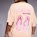 カイア・カプリのフリップフロップ バックプリント オーバーサイズ Tシャツ(ピーチ) 靴 レディース 女性 インポートブランド 小さいサイズから大きいサイズまで