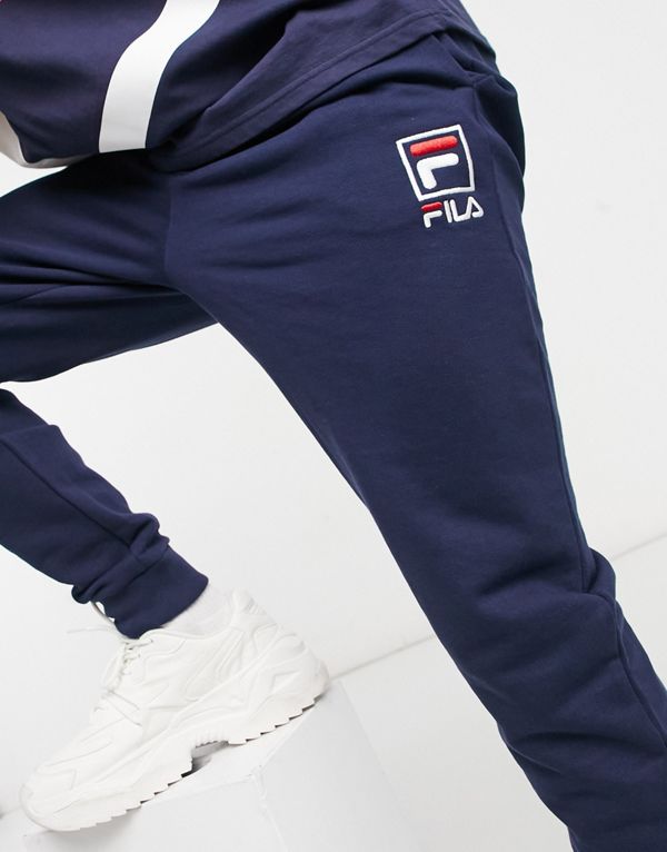 フィラ FILA Fila ASOS専用のネイビーのフィラボックスロゴジョガー パンツ ボトム メンズ 男性 インポートブランド 小さいサイズから大きいサイズまで