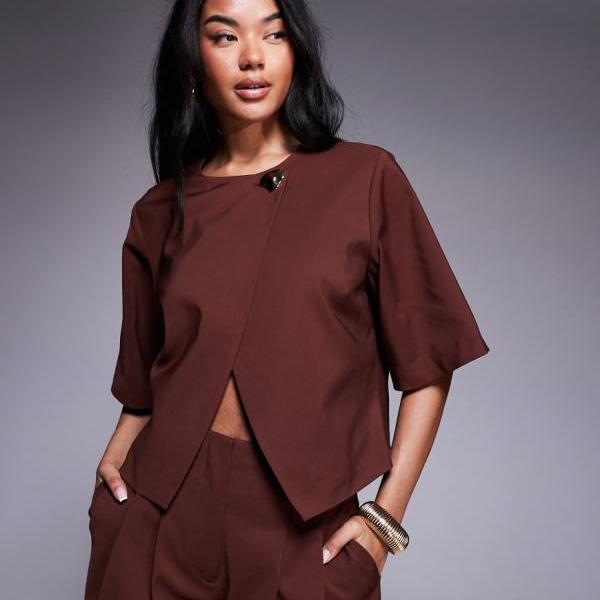 エイソス ASOS asos ASOS DESIGNのゴールドボタン付きテーラードラップトップ（チョ