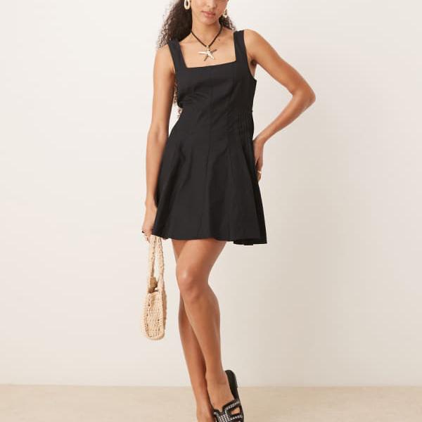 エイソス ASOS asos ASOS DESIGN スクープネック プリーツウエスト ミニドレス(ブラック) ワンピース レディース 女性 インポートブランド 小さいサイズから大きいサイズまで