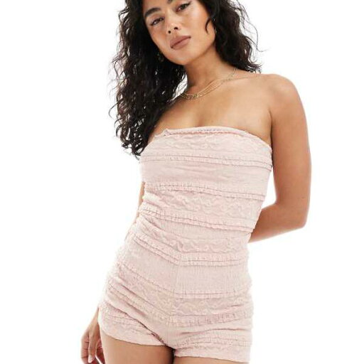 ミスセルフリッジ Miss Selfridge ミスセルフリッジのフリルテクスチャーバンドゥプレイスーツ(ペールピンク) オールインワン レディース 女性 インポートブランド 小さいサイズから大きいサイズまで ミスセルフリッジ Miss Selfridge ミスセルフリッジのフリルテクスチャーバンドゥプレイスーツ(ペールピンク) オールインワン レディース 女性 インポートブランド 小さいサイズから大きいサイズまで