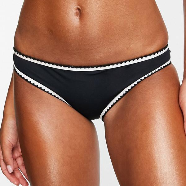 アクセサライズ Accessorize 黒のコントラストステッチでハイウエストビキニボトムをアクセサリー化 水着 レディース 女性 インポートブランド 小さいサイズから大きいサイズまで