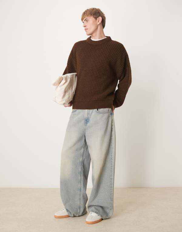 エイソス ASOS asos ASOS DESIGN スーパーオーバーサイズ ボックスフィット ワッフルテクスチャニット クルーネック ジャンパー（ブラウン） トップス メンズ 男性 インポートブランド 小さいサイズから大きいサイズまで