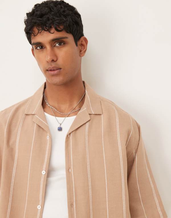 エイソス ASOS asos ASOS DESIGNのボックス型オーバーサイズリバーテクスチャードシャツ（ストーン＆ホワイトストライプ） トップス メンズ 男性 インポートブランド 小さいサイズから大きいサイズまで