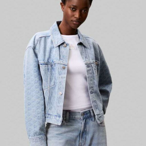 カルバンクラインジーンズ Calvin Klein Jeans カルバン・クライン・ジーンズのモノグラムロゴ デニムジャケット(ライトブルーウォッシュ) アウター レディース 女性 インポートブランド 小さいサイズから大きいサイズまで カルバンクラインジーンズ Calvin Klein Jeans カルバン・クライン・ジーンズのモノグラムロゴ デニムジャケット(ライトブルーウォッシュ) アウター レディース 女性 インポートブランド 小さいサイズから大きいサイズまで