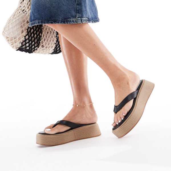 ロンドン レベル トング フラットフォーム エスパドリーユ サンダル（ブラック PU） 靴 レディース 女..