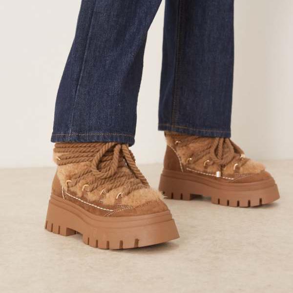 エイソス ASOS asos ASOS DESIGN Acclaim シアリング レースアップ スノーブーツ（トープ） 靴 レディ..