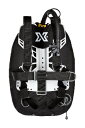 XDEEP NX ZEN スタンダード(ベルト式) バックプレート ステンレス 重量:5.1kg L (身長 175cm 以上） BC フロート部分2重構造 インフレーターホース40cm(16 インチ) 取付タンクサイズ:直径140mm〜240mm 浮力:最大19kg アウターシェル生地:コーデュラ1100デシテックス ※アルミプレート（3kg）もございます。 ※ウェイトポケット S4kg/M6kg/L12kg (別売り） バックフロートの両側に均等に空気が入り、空気の移動が少なく、 バランスがとりやすいので安定性が増します。 浮力調整のしやすく、水中拘束の危険性の低減、抵抗の大幅な低減を兼ね備え 空気の消費を抑えてより長く安全なダイビングが可能になります。 沈船やサンゴ礁での探索などにも最適です。