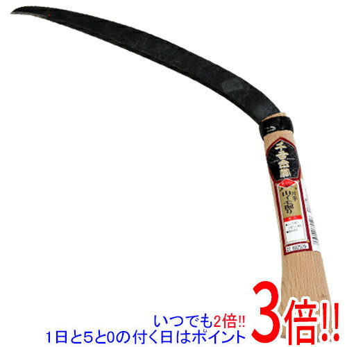 平日午前8時までにご注文・決済完了で提携倉庫より当日出荷いたします。なお、北海道・沖縄・離島の方は出荷まで2日〜7日かかります。予めご了承ください。ご注文・お支払い後は商品の手配を行いますのでのキャンセルはお受けできません。 代金引換のご注文はお受けできません。山芋掘りに最適です。山イモ掘り。山イモ堀り、土掘りに便利です。樫柄を使用しているため丈夫です。●サイズ：幅210×高さ270×奥行30mm。●頭部：刃物鋼。●柄部：木。本来の用途以外には使用しないで下さい。使用前には本体あるいは部品にがたつき・緩みが無いことを確認してください。使用の際には保護めがね・手袋などを着用してください。使用後は汚れを取り、子供の手の届かない安全な場所に保管してください。※返品についてはこちらをご覧ください。　