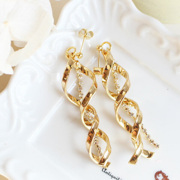 樂天商城 - スクリューデザインピアス/イヤリング【日本製】