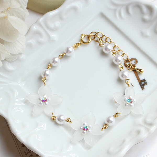 樂天商城 - すりガラスフラワーブレスレット【日本製】