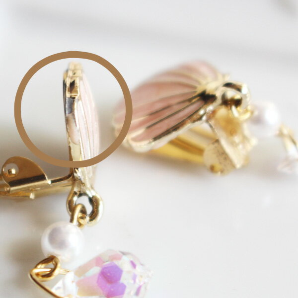 【訳あり特価】ピンク貝殻とチェコオーロラ雫のイヤリング/イヤークリップ【日本製】