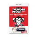 楽器種別：新品DJ用アクセサリー＆メンテナンス用品/Thunderplugs 商品一覧＞＞DJ用アクセサリー＆メンテナンス用品【〜5，000円】 商品一覧＞＞1998年開店 渋谷発・国内最大級DJ機器専門店です！Thunderplugs Powered by Alpine DJ機器 DJアクセサリー商品説明★「ライブ用耳栓」音の楽しみを損なわずに耳を守るイヤープロテクターThunderplugsは、特別な音楽用のフィルターで、すべての周波数に渡って平均20dBの遮音性能を誇り、音の楽しみを損なわずに、あなたの耳を難聴や聴覚障害から守るライブ用耳栓です。不快な装着感がなく脱着も簡単です。●騒音による難聴騒音による難聴は、長い時間であれ短い時間であれ大音量によって引き起こされます。音に関する情報を脳に送信する内耳の細胞は、大きすぎる騒音または長時間の騒音によって損傷を受け、難聴状態になります。ほとんどの場合、これは一時的なものですが、それを無視して長時間騒音を浴び続けると、恒久的な難聴の原因となる可能性があります。●騒音の音量ライブミュージックの会場、クラブ、フェスなどでは、その音量が100dBを超えることがあり、この100dBという音量は、一時的な耳鳴り、ひどい場合には恒久的な難聴など、聴覚に深刻な影響を与える可能性があります。現在、イギリス、オランダ、ドイツ、アメリカなど世界各地で、大音量の騒音が難聴の原因となると報告されています。◎75dB（掃除機など）：聴覚ダメージのリスクはありません。◎80dB（小学校低学年の教室など）：8時間さらされると聴覚ダメージを受けます。◎90dB（オートバイ乗車時など）：1時間さらされると聴覚ダメージを受けます。◎100dB（クラブなど）：15分さらされると聴覚ダメージを受けます。◎105dB（ロックコンサートなど）：4分さらされると聴覚ダメージを受けます。●聴覚障害を防ぐにはThunderplugsを使用することです！Thunderplugsは、シリコンフリーのAlpineThermoShape素材を採用し、ほとんど目立たず、不快な装着感もなく脱着も簡単です。装着時でも音楽はいままで通り聴こえ、音楽の楽しみを損なわずに難聴や聴覚障害からあなたの耳を守ります。●遮音効果Thunderplugsは、聴感上、音楽に影響が少なく、また耳に負担の大きい周波数帯域を軽減し、平均20dBの遮音効果があります。●リスナーに騒音による難聴は徐々に症状が進み、それに気づいたときには既に遅すぎます。例えばある周波数帯域が聴こえづらくなったり耳鳴りがするような状態では、高価で高音質なオーディオ機器も台無しです。いつまでもいい音で音楽を楽しむために、Thunderplugsはあなたの耳を守ります。●ミュージシャンに例えばライブハウスで、自分のバンドの出番を待ちながら他のバンドの大音量の演奏を聴いた後で、いざ自分たちのステージという時に、あなたの耳は既に大音量による影響を受けてしまい、自分の音を正しく判断できる状態ではありません。Thunderplugsは、自分や仲間の演奏を常に正しくモニタリングできるよう、大音量による聴覚障害からあなたの耳を守ります。耳がどれほど重要かそして難聴がどれほど深刻か。音楽を楽しむあらゆる人に、Thunderplugsをオススメします。■使用方法◎人差し指と親指で耳たぶをつまみ、付属のアプリケーター（赤い装着用器具）で、Thunderplugsを潰さないように、そっと耳に挿入するだけ！耳栓を耳の奥に入れすぎないようご注意ください。◎耳栓は定期的に中性洗剤とぬるま湯（37℃程度）で洗ってください。また、洗浄後は乾燥させてからお使いください。耳栓は約100回再利用可能です。■使用上の注意！・本製品を改造することはおやめください。・装着の際は、耳の穴をカバーするだけにしてください（耳の奥まで入れ過ぎないでください）。・15歳未満のお子様は、大人の監督下で使用してください。・取り外しの際は、鼓膜を保護するためにゆっくりと慎重に行ってください。・スキューバー・ダイビングなどの潜水には使用しないでください。・誤って飲み込んでしまうと、最悪の場合、窒息するなど非常に危険です。・必ず小さなお子様の手の届かない場所に保管してください。・不適切な装着、不適切な使用、または指示に従わない場合、騒音低減効果が低下し、聴覚損傷のリスクが高まり、再利用可能な耳栓の寿命に影響を与えます。イケベカテゴリ_DJ機器_DJ用アクセサリー＆メンテナンス用品_Thunderplugs_新品 JAN:4534217609139 登録日:2024/01/16 サンダープラグス