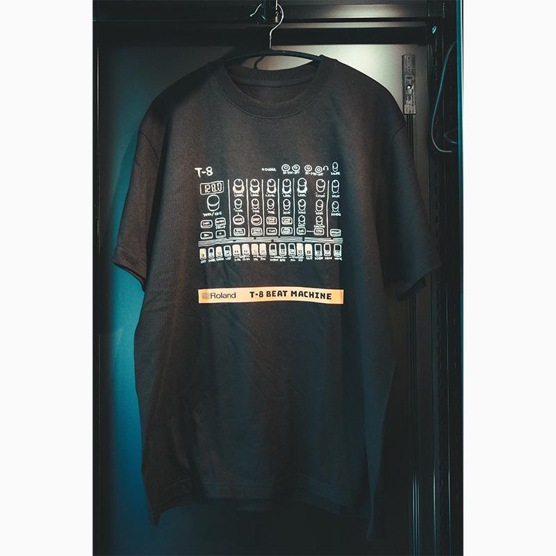 Roland T-8 T-Shirts DesignB XLサイズ (ローランド)(Tシャツ)(T-8デザイン) 楽器アクセサリ アパレル