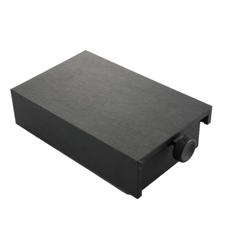 楽器種別：新品甲南/新品 商品一覧＞＞電子ピアノ・その他鍵盤楽器【10，000円〜25，000円】 商品一覧＞＞電子ピアノ/その他ピアノアクセサリ/甲南 商品一覧＞＞1998年開店 渋谷発・国内最大級DJ機器専門店です！甲南 ピアノ補助台　M60　1st　step【取り寄せ商品】 電子ピアノ・その他鍵盤楽器 電子ピアノ商品説明お子さまへの足置き台にお子さまの成長や上達にあわせて長く使える2way仕様！！別売のペダルパーツを追加すれば足置き台が補助ペダルとしても使えます。商品詳細◎アップライトピアノ、グランドピアノ兼◎本体 W39×D24.6×H11〜27cm（約）◎高さ調節 無段階ネジ上下◎重量 4kg（約）◎日本製※記載の仕様・機能は技術改善などにより予告なく変更する場合があります。イケベカテゴリ_電子ピアノ・その他鍵盤楽器_電子ピアノ_その他ピアノアクセサリ_甲南_新品 SW_甲南_新品 JAN:4580654620633 登録日:2024/06/16 キーボードアクセサリ