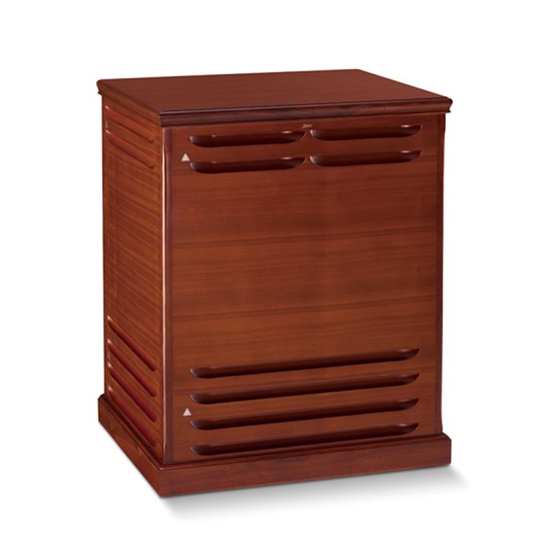 楽器種別：新品Leslie/新品 商品一覧＞＞シンセサイザー・電子楽器【345，000円〜650，000円】 商品一覧＞＞シンセ・キーボードアクセサリ/キーボードアンプ/Leslie 商品一覧＞＞1998年開店 渋谷発・国内最大級DJ機器専門店です！Leslie 3500W【レスリースピーカー】 ※配送設置・送料別途お見積り・代引不可 シンセサイザー・電子楽器 シンセ・キーボードアクセサリ商品説明【ご注文前に必ずご確認下さい】※本商品は大型商品の為、配送設置限定の商品となります。商品代金とは別に配送設置料がかかります。金額についてはお見積もりの上、ご連絡させて頂きます。尚、玄関先まで配送会社を使用してのお届けは承っておりませんので、予めご了承下さい。※沖縄・離島への配送は承っておりません。予めご了承下さい。---------------Heritage122H/142Hの技術を継承、よりヴィンテージに迫るサウンド。2ローター、3モード、1チャンネルのレスリー・スピーカー。ミドルサイズながら300Wパワーアンプをバイアンプ仕様で搭載し、低音域のパワフルさと高音域のクリアさを両立。122H/142Hと同様のホーンローター、ホーンドライバーを採用、よりヴィンテージに近い迫力のサウンドを実現しました。ホーンローター/ホーンドライバーオリジナルのヴィンテージ復刻モデル122H/142Hと全く同じホーンローター、ホーンドライバーを搭載。ホーンローターはヴィンテージの音として広く認知されている、70年代以前の形状がモデルとなっています。　ホーンドライバーはオリジナルのV-21をもとに、スピーカーとしての特性はもちろん、サウンドを左右する形状も再現。キャビネットに組み込む際にはさらにオリジナルと同様に布で覆い、サウンドを微調整しています。また、ホーンドライバーの音量はHORN LEVELによって調整可能で、ウーハーとの音量バランスを変えることができます。ウーハーヴィンテージ122（C15L）のサウンドを目指して開発した122H/142Hのウーハーを搭載。高出力に対応できるようさらに調整を加えています。パワーアンプ300W高出力のDクラスアンプを採用。ホーンドライバー用とウーハー用のそれぞれに別のパワーアンプが用意されているバイアンプ仕様に。これによって低音域のパワフルさと、高音域のクリアさを両立しています。 オーバードライブ3500シリーズでは新たにトランジスタを使用したプリアンプを搭載。ヴィンテージ330などに使われたトランジスタ・プッシュプル・アンプのシステムをもとに、オーバードライブした際のトランジスタ特有の歪み感を再現しています。また、下部コントロールパネルのGAINボリュームとOVERDRIVE ON/OFFスイッチから歪みをコントロールできます。イコライザー3バンド・イコライザーを装備。BASSはペダルパートやベースラインなどの低音域、MIDDLEはコードやメロディなどの中音域、TREBLEはリーケージ音やキークリック音などの高音域を、ヴィンテージモデルではできなかった音質調整が可能。演奏場所の特性やヴィンテージオルガンの個体差に合わせてお好みのサウンドに補正できます。BASS OUT端子よりパワフルな低音を求める場合は、低音域のみ外部のベースアンプやサブウーハー、PAに出力できます。また、BASS OUT端子からはローパスフィルターがかかった音が出力されており、BASS OUT FREQつまみでフィルターの周波数帯域を調整可能です。モーターコントロールパネル3300シリーズのシステムを受け継いだ仕様。ブラシレスDCサーボモーターにより、電源周波数、電圧の変動に影響されることなく一定の回転数を保持することができます。さらに、ローターの回転の立ち上がり、立ち下がり、スロー／ファーストの回転数をお好みで調整することも可能です。モーターコントロールパネルは銘板プレートのボルトを外した中に、3500シリーズでは122H/142Hと同じくつまみで調整できます。商品詳細スピーカー ホーンドライバー/ハイ コンプレッションドライバーウーハー/38cm出力 ホーンドライバー 80W、ウーハー 220W接続端子 11ピンソケット、ラインインプット、ステーショナリアウト(L， R)、ベースアウト、フットスイッチ(FS-9H， FS-10TL)プリアンプ トランジスタ・プッシュプル・アンプオプション 11ピンレスリーケーブル(LC11-7M)、フットスイッチ(FS-9H， FS-10TL)方式 1チャンネル リアル2ローターモーター ブラシレスDCサーボモーター×2オーバードライブ ON/OFF、ゲインイコライザー バス、ミドル、トレブルローターアジャスト ホーン：ライズタイム、フォールタイム、スロースピード、 ファーストスピードロワー：ライズタイム、フォールタイム、スロースピード、 ファーストスピード定格電圧 AC100V 50Hz/60Hz定格消費電力 105W寸法 【3500】W 62.6 × D 52.5 × H 89.9 cm【3500W】 W 64.5 × D 53.0 × H 79.4 cm重量 【3500】53.4 kg【3500W】 50.4 kg付属品 ACコードコントロール ボリューム、ホーンレベル、ベースアウトフリーケンシー、パワースイッチ、フットスイッチタイプ、11ピンパワーリモート備考 インジケーター/パワー、スタンバイ、ローターモード(スロー、ストップ、ファースト)対応機種 SK PRO、SK PRO-73、SKX、SKX PRO、XK-3c、XK-4、XK-5、B-3mk2、B-3Pmk2、A-405SPイケベカテゴリ_シンセサイザー・電子楽器_シンセ・キーボードアクセサリ_キーボードアンプ_Leslie_新品 SW_Leslie_新品 JAN:4939334657511 登録日:2025/10/30 キーボードアンプ