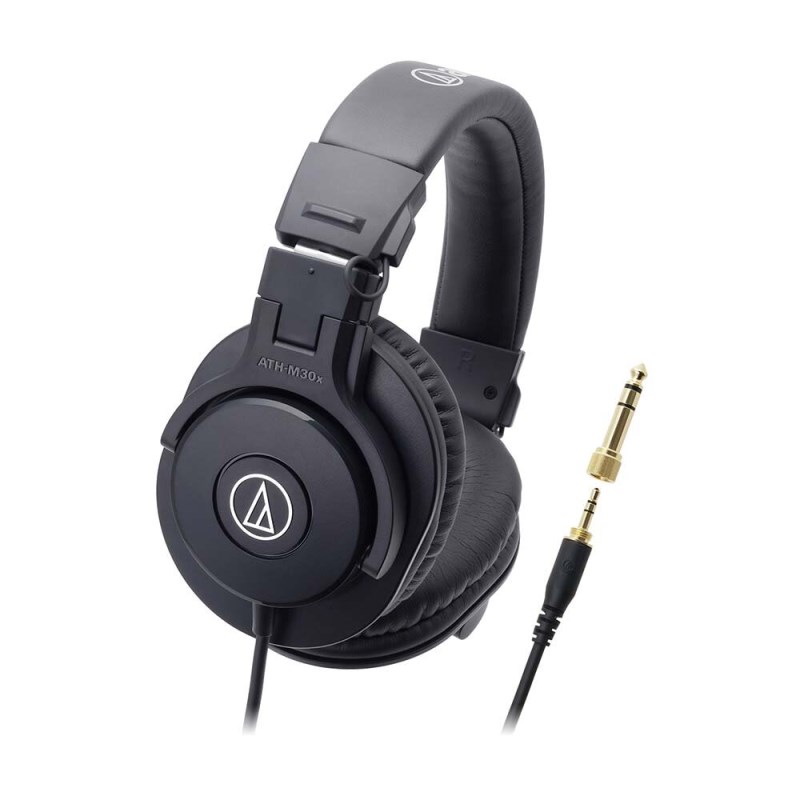 楽器種別：新品レコーディング用モニターヘッドフォン/audio-technica 商品一覧＞＞レコーディング用モニターヘッドフォン【5，000円〜15，000円】 商品一覧＞＞1998年開店 渋谷発・国内最大級DJ機器専門店です！audio-technica ATH-M30x レコーディング ヘッドフォン・イヤフォン商品説明明瞭度の高いサウンドを実現する、スタジオモニタリングなどに最適なモニターヘッドホン。 新開発の強磁力φ40mmCCAWボイスコイルドライバーを搭載し明瞭度の高いサウンド。 遮音性を高める楕円形状のイヤカップを採用し長時間使用でも快適なモニタリング。 新採用のヘッドパッド・イヤパッド素材で高耐久性を実現。 取り回しやすく絡みにくい片出しコード。 持ち運びに便利な折りたたみ機構。 スタジオレコーディングやミキシングに最適。 モニターヘッドホンならではの広帯域でフラットな特性で解像度の高いモニタリングを実現します。仕様 型式： 密閉ダイナミック型 ドライバー： φ40mm、CCAWボイスコイル 出力音圧レベル： 96dB/mW 再生周波数帯域： 15〜22，000Hz 最大入力： 1，300mW インピーダンス： 47Ω 質量(コード除く)： 220g プラグ： φ6.3mm標準/φ3.5mmミニ 金メッキステレオ2ウェイ コード： OFCリッツ線3mコード 付属品：φ6.3mm標準/φ3.5mmミニ 金メッキステレオ2ウェイプラグ、ポーチイケベカテゴリ_レコーディング＆PA機器_レコーディング用モニターヘッドフォン_audio-technica_新品 JAN:4961310125417 登録日:2014/08/30 ヘッドフォン ヘッドホン モニターヘッドホン モニターヘッドフォン オーディオテクニカ