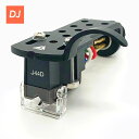 楽器種別：新品DJ用カートリッジ/JICO 商品一覧＞＞DJ用カートリッジ【15，000円〜35，000円】 商品一覧＞＞1998年開店 渋谷発・国内最大級DJ機器専門店です！JICO OMNIA J44D DJ IMP NUDE BLACK 【DJ向けカートリッジ / ヘッドシェル付属】 DJ機器 DJアクセサリー商品説明★JICOオリジナルヘッドシェル付きカートリッジ★OMNIA J44D DJ IMP NUDE BLACKは、JICOオリジナルヘッドシェル付きのカートリッジです。お持ちのレコードプレーヤーのヘッドシェルを交換するだけで本商品をご使用いただけます。定位感がしっかりしたサウンドで、スムーズな広がり感のある立体的なサウンドを奏でます。M44G同等の仕様で、SHURE社製のレコード針N44Gにも対応しております。こちらの製品に使用されているレコード針「N44G DJ IMP NUDE」は無垢チップが採用されています。無垢チップは一般的なチップとは異なりチップ全体がダイヤモンドで出来ており、クリアかつワイドな音質が特徴となっています。【主な仕様】カートリッジ：J44D付属レコード針：N44G DJ IMP NUDE（JICO）ヘッドシェルカラー：BLACK自重：16g高さ：35mm再生周波数範囲：20Hzから20kHz出力電圧：5.0mVから8mV負荷抵抗：47kΩ直流抵抗：約800Ωコンプライアンス：L8.5 / V7.8チャンネルバランス：1.5以下チャンネルセパレーション：20dbトーンアームマウント：1/2インチスタンダードマウントカートタイプ：MMカンチレバー：JICO Type Sチップ形状：無垢丸針チップサイズ：0.7mil針圧：3.5から4.5g用途：DJ【製品・その他に関するご注意】・レコード針の針先に触れると正常な状態で使用出来なくなるばかりか、ケガの原因となりますので取り扱いには充分ご注意ください。/ノブカラー等の製品の仕様・規格及び外観は、改良のため予告なく変更する場合があります。予めご了承ください。・レコード針及びアクセサリー類は、直射日光や高温多湿を避け、幼児の手の届かない場所で保管してください。/掲載している製品画像と実際の製品の色目は、画質の関係により若干異なる場合があります。※店頭、または通信販売にて売却後、敏速な削除は心掛けておりますが、web上から削除をする際どうしてもタイムラグが発生してしまいます。万が一商品が売切れてしまう場合もございますので予めご了承ください。イケベカテゴリ_DJ機器_DJ用カートリッジ_JICO_新品 JAN:4951586011682 登録日:2022/06/07 カートリッジ ジコー DJ