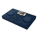 楽器種別：新品デジタルDJ/AlphaTheta 商品一覧＞＞デジタルDJ【145，000円〜275，000円】 商品一覧＞＞1998年開店 渋谷発・国内最大級DJ機器専門店です！AlphaTheta OMNIS-DUO 【バッテリー内蔵ポータブル・オールインワンDJシステム】【無償ダウンロード版rekordbox対応】 DJ機器 オールインワンDJシステム商品説明★ポータブル オールインワン DJシステム★■主な特徴●どこでもすぐにパーティー会場に変わる、持ち運びやすさと優れた演奏機能OMNIS-DUOは、DJ演奏を本格的に楽しめる2デッキとミキサーを、ゆとりのある操作ができるレイアウトで配置しています。その一方で、この使いやすい機能や操作子をコンパクトなサイズに収めることで、バックパックに入れてどこへでも簡単に持ち運べるデザインとなっています。ディスプレイはLIGHT MODEとDARK MODEに切り替えられるので、どのような環境でも選曲や楽曲情報が確認しやすくなっています。また、バックパックの中のアイテムを傷つけないように、丸みを帯びたラウンド形状にしました。●電源不要で荷物も減らせる、バッテリー搭載OMNIS-DUOは約5時間連続で使用できるバッテリーを搭載しました。充電用に汎用的なUSB-C端子を採用したことで、付属のACアダプターだけでなく、お手持ちのモバイルバッテリー（45W以上）でも充電ができます。さらに、ECO MODEを利用すれば、バッテリーの消費を抑え、パーティーをより長時間楽しむことができます。同日リリースのWAVE-EIGHT（バッテリーと超低遅延ワイヤレス機能を備えたポータブルDJスピーカー）と組み合わせれば、完全ワイヤレスでのDJプレイを実現できます。●あらゆるライフスタイルに寄り添った、フレキシブルな音声出力OMNIS-DUOは、当社のオールインワンDJシステムとして初めてBluetooth音声出力機能を搭載しました。Bluetooth対応スピーカーと接続し、ビーチやキャンプ場、ドライブ中などさまざまな場所で手軽にDJプレイを楽しめます。さらに、汎用的なRCA出力とプロフェッショナルなXLR出力も備えているので、ご自宅でもパーティ会場でも柔軟にセットアップができます。●その場で飛び入り選曲可能、Bluetooth音声入力OMNIS-DUOは、Bluetooth音声入力に対応しているので、パーティーに参加するすべての人が選曲でき、より一体となって盛り上がることができます。スマートフォンなどのBluetooth対応デバイスで楽曲を再生すれば、その音声をOMNIS-DUOのミキサー部に入力することができます。ボリュームやEQの調整、エフェクトの追加など、手軽に音楽をアレンジし、仲間と盛り上がることができます。さらに、業界初のBluetooth Playback機能を利用すれば、Bluetooth経由で入力された音声をデッキでコントロールできます。テンポの変更、HOT CUEの設定、スクラッチなど、あらかじめ用意していた楽曲と同じように、DJプレイを楽しめます。OMNIS-DUOとBluetooth音声入力機能で、友人や家族との集まりが一層楽しく、音楽の新しい体験が広がります。●さまざまなDJライフに合わせて自由に選べる、音楽の再生オプションOMNIS-DUOは多くの楽曲再生オプションを用意しました。記録メディア用に、USB-AポートとSDカードスロットをそれぞれ1つずつ搭載しています。また、PC/Mac接続用のUSB-C端子も搭載しており、rekordbox for Mac/WindowsのPERFORMANCEモードをコントロールできます。さらにWi-FiR機能により、PC/Macやスマートフォン、クラウド上の楽曲に、ケーブル接続しなくても手軽にアクセスできます（※）。2024年夏頃には、Serato DJ Liteのコントロールにも対応する予定です。※rekordbox for Mac/Windowsまたはrekordbox for iOS/AndroidのLINK EXPORT機能、およびCloudDirectPlayがご利用いただけます。●多様なシチュエーションにマッチする、インディゴカラーとミニマルデザインOMNIS-DUOは屋内・屋外を問わず、さまざまな場所でのDJパーティーに適したデザインを採用しています。ファッションアイテムとしての多面性を持つジーンズからインスピレーションを受け、特徴的なインディゴカラーを採用し、あらゆるシチュエーションにマッチする洗練された雰囲気を醸し出します。また、従来のDJ機器とは異なる丸みを帯びたシルエットを採用し、本体上の印刷を最小限にとどめることで、ミニマルな印象を与えます。どんな場所にも持って行きたくなるカジュアルさと、使っていて楽しくなるようなデザインを追求しています。■その他の特徴●AlphaTheta CareAlphaTheta Careは製品をご購入いただいたお客様により長く安心してお使いいただくための製品延長保証サービスです。●Firmware Update Manager本ツールをご利用いただくと、PC/Macと対象製品をUSB接続することで、最新のファームウェアが自動で通知され、ダウンロードできます。■仕様◎最大外形寸法(W × D × H)：500 × 307 × 71 mm◎本体重量：4.6 kg◎周波数特性：20 Hz 〜 20 kHz◎S/N比：112 dB (USB， SD)◎全高周波歪率：＜0.003% (USB， SD)●入力 / 出力◎入力・MIC × 2 (XLR & 1/4 TRS Jack， 1/4 TRS Jack)・LINE × 1 (Bluetooth [exclusive from output])◎出力・MASTER × 1 (XLR)・MASTER × 1 (RCA)・MASTER × 1 (Bluetooth [exclusive from input])・BOOTH × 1 (Combined use with RCA output)・HEADPHONE MONITOR × 2 (1/4 Stereo Phone Jack， 3.5 mm Stereo Mini Jack)◎USB・USB-A for thumb drive x 1・SD card x1・USB-C for PC/Mac control x 1・USB-C for power input (USB PD 45 W) x 1●無線LAN部◎対応規格：IEEE 802.11 a/b/g/n/ac◎使用周波数帯域：2.4 GHz / 5 GHz 帯●Bluetooth部◎無線方式：Bluetooth Ver.5.2◎使用周波数帯域：2.4 GHz◎対応コーデック：SBC， AAC※店頭、または通信販売にて売却後、敏速な削除は心掛けておりますが、web上から削除をする際どうしてもタイムラグが発生してしまいます。万が一商品が売切れてしまう場合もございますので予めご了承ください。イケベカテゴリ_DJ機器_デジタルDJ_AlphaTheta_新品 JAN:4573201242921 登録日:2024/01/25 アルファシータ パイオニア パイオニアディージェー