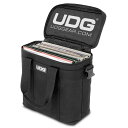 楽器種別：新品レコード・CD・その他DJ機材用ケース/UDG 商品一覧＞＞レコード・CD・その他DJ機材用ケース【5，000円〜15，000円】 商品一覧＞＞1998年開店 渋谷発・国内最大級DJ機器専門店です！UDG U9500 Ultimate スターターバッグ 【最大約50枚収納対応 レコードバッグ】 DJ機器 DJ用ケース・バッグ商品説明UDG Ultimateスターターバッグはアナログレコードを約50枚分、または複数のCDウォレットや機材を収納する事が可能なミディアムサイズのバッグです。既にDJを行っている方、これからDJを始める方など、全てのDJの方にオススメで大変使い勝手が良くコストパフォーマンスにも優れたバッグです。パッド入りのPVC素材によって大事なレコードやCDウォレット、機材などを保護します。また、取り外し可能で長さの調節が可能なショルダーストラップと手持ちストラップが付属しており持ち運びにも大変便利です。【仕様】重量：1.2kg外寸：34cm x 34.5cm x 19cm内寸：32.5cm×33cm×17.5cm素材：防水ナイロン 420D備考：パッド入りコンポーネント、取り外し可能なパッド入りストラップ、ナイロングリップ、UDG ヘッドフォン ケース装着 バックル※店頭、または通信販売にて売却後、敏速な削除は心掛けておりますが、web上から削除をする際どうしてもタイムラグが発生してしまいます。万が一商品が売切れてしまう場合もございますので予めご了承ください。 イケベカテゴリ_DJ機器_レコード・CD・その他DJ機材用ケース_UDG_新品 JAN:8717228271632 登録日:2016/01/24 DJ関連