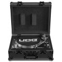 楽器種別：新品レコード・CD・その他DJ機材用ケース/UDG 商品一覧＞＞レコード・CD・その他DJ機材用ケース【15，000円〜40，000円】 商品一覧＞＞1998年開店 渋谷発・国内最大級DJ機器専門店です！UDG U91030BL2 Ultimate フライトケース Multi Format Turntable 【SL1200シリーズ、PLX1000等に対応するターンテーブルケース】 DJ機器 DJ用ケース・バッグ商品説明★様々なターンテーブルに対応するフライトケース★UDG Ultimate フライトケース Multi Format Turntable Blackは、必要な機材一式を安全に持ち運べるだけではなく、セッティングも容易に行えるよう設計されています。従来の安全性や容易なセッティングに加え、スタイリッシュさとモダンブラックの外装のコンビネーションで高い品質を提供します。UDGは従来のフライトケースデザインから更に、DJやプロデューサーの為に使いやすさを追求しました。外装には厚さ9mmの合板と、六角形のハニカム柄のステージグリップパターンでラミネートされています。内装は高密度ダイヤモンドエンボスEVAフォームパッドで保護されています。この非常に丈夫なパッドは、傷、ほこりや他の衝撃から機材を保護し、スタイリッシュかつ、実用的な仕上がりとなっています。ブラックフィニッシュのアルミニウムボディと四隅のボールコーナー、UDGロゴがプリントされた外観のこのフライトケースは長期使用に耐えうる設計が成されています。UDG Ultimate フライトケース Multi Format Turntable Blackには強度の高いバネ式ハンドルも設けられており、耐久性と共に、実用性に関しても考慮されています。【ご注意】※こちらの商品は製作工程上、または運搬の際本体や外箱にやむを得ず汚れ、スリキズ、箱ダメージなど発生する場合がございますが、使用の際には影響ございません。あらかじめご了承下さい。■対応機種Technics SL-1200MK7， SL-1200GR， SL-1200GAE， SL-1210GRPioneer DJ PLX-1000Denon DJ VL12 PrimeReloop RP-8000MK2， RP-7000MK2， RP-4000MK2， RP-2000MK2， RP-1000MK2Stanton ST-150， STR8.150， T.52， T.55 USB， T.62， T.92 USBVestax PDX-3000Numark TTXAudio Technica LP120-USB， LP1240-USB， LP120XUSB， LP1240-USBXP， LP140XP， LP3， LP5， LP7， LPW40WNAmerican Audio Power Drive 2.2Mixars LTA， STAその他同等サイズのターンテーブル■主な特徴・ラミネート加工されたハニカム/六角形のステージグリップパターン・着脱可能な蓋【主な仕様】外寸：51.1 x 42.6 x 23 cm内寸：45.1 x 38.6 x 7.8 cm重量：7.80kg素材：頑丈な9mm合板■初期不良について製造工程で細かなキズやヘコミが残る場合がございます。外見上の問題は「商品の仕様」とご容赦願います。「使用上問題」のあるもの、のみ初期不良品とさせて頂きます。※商品写真内の機材は付属しません。ケースの製造過程上、ケース本体に汚れ、傷などが見受けられる場合がございます。あらかじめご了承ください。また、製品の仕様は予告なく変更され、細部が画像と異なる場合がございます。※店頭、または通信販売にて売却後、敏速な削除は心掛けておりますが、web上から削除をする際どうしてもタイムラグが発生してしまいます。万が一商品が売切れてしまう場合もございますので予めご了承ください。イケベカテゴリ_DJ機器_レコード・CD・その他DJ機材用ケース_UDG_新品 JAN:8718969212762 登録日:2022/06/21 DJ関連