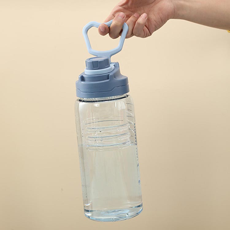 軽い スポーツボトル 直飲み 1500ml 大容量 ボトル フィルター付き プラスチック ...