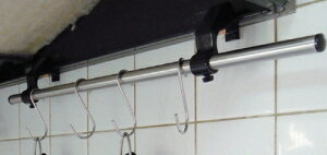 レンジフードハンガー フック キッチン整理用品 空間 有効活用 収納 キッチン キッチンスペース レンジフード 溝 下 吊下げ 収納用 ハンガー フック フライパン お玉 フライ返し キッチンツール 吊下げハンガー パイプ ステンレス ステンレスチール 便利グッズ おすすめ 人気