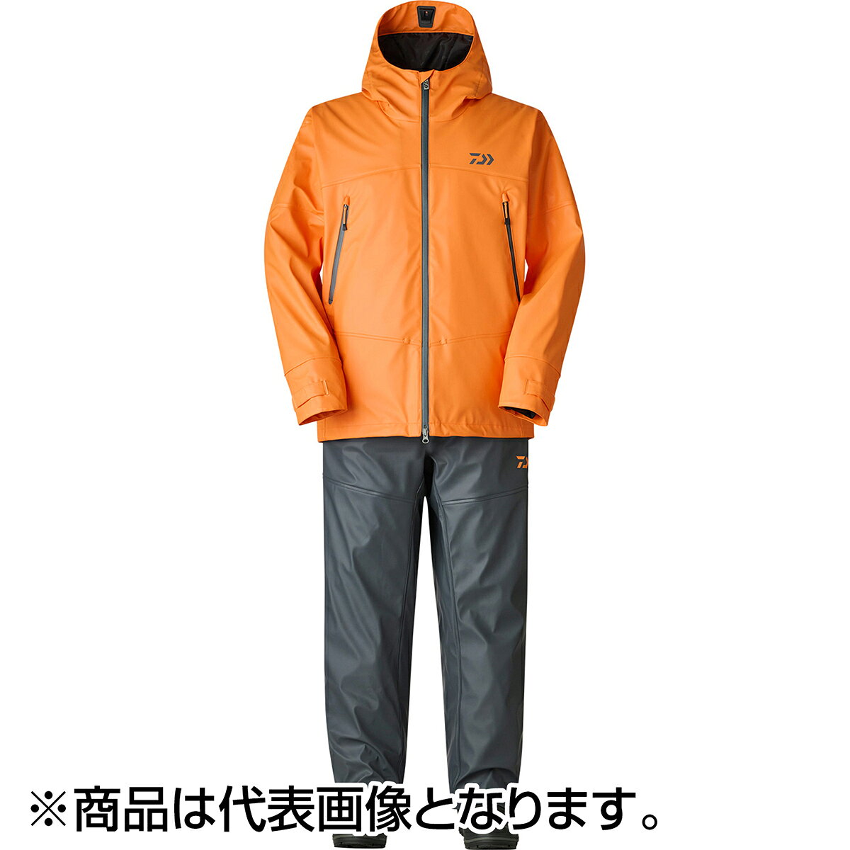 防汚性に優れたPU素材の中綿入り防寒オーシャンスーツ汚れが付きづらく、柔軟性と防水性に優れたポリウレタン防水素材を使用。魚の血やコマセなどで汚れやすい船釣りに最適。100gの中綿入りモデル。フード内側にはキャップインクリップ付きでキャップとフードの合体をすることで視界を広く保つ。チェストハイパンツ形状で広い範囲を水や汚れから護る。パンツのウエスト両脇にサイズ調整用ベルトを装備しウエストのフィット感を素早く調整可能。ジャケットには止水ファスナーポケット、パンツには内側収納ポケットを搭載。★仕様・規格・寸法★素材表地：ポリエステル100％（ポリウレタン防水加工）裏地：ポリエステル100％中綿：ポリエステル 100％