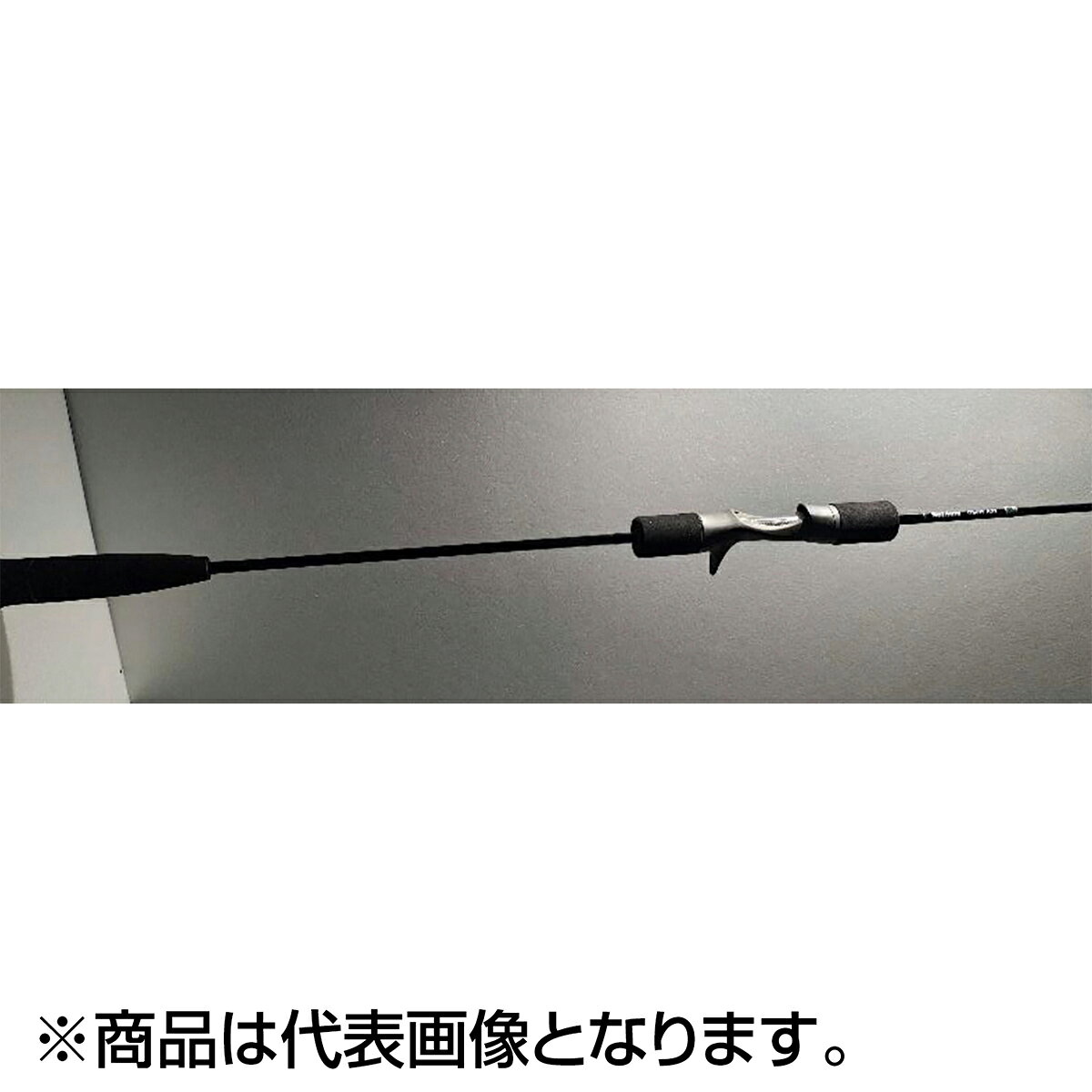 メイドインジャパンの信頼、日本製24tカーボンソリッドソリッドの特徴である高感度、高トルク、高強度を活かしてHISHIMO独自の経験理論を駆使しテストを重ねた製品がソルダムゴーストです。ファイト時にロッドを存分に曲げてファイトすることができます。ソルダムゴースト63 シリーズは、レングス延長に伴うガイド変更、リアグリップの長さを40cm から45cm へ変更しました。ファイト時のホールド感とジグのシャクリやすさを追求したモデルです。7.3 調子で水深100m 位までカバーできます。※?ベイトモデル※SPセパレートグリップ★仕様・規格・寸法★全長：6.3ft仕舞寸法：191cm平均自重：158gガイド：チタンJIGWight：80~180gPE：1.0〜2.0号