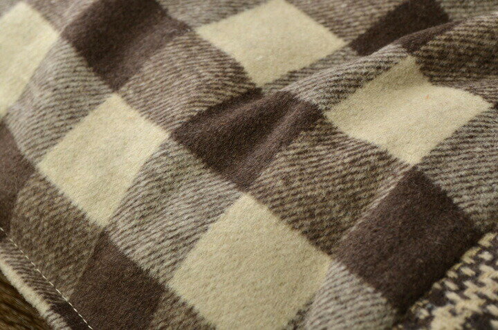 【メーカー直送】イケヒコ こたつ布団 正方形 掛布団単品 日本製 国内綿入れ 東レマッシュロン綿 ボリューム 軽量 保温 弾力 キルティング加工 フランネル裏地 洗える 手洗い ツィード調 チェック柄 ブラウン 約205×205cm 「チェッカー」|1151170060103