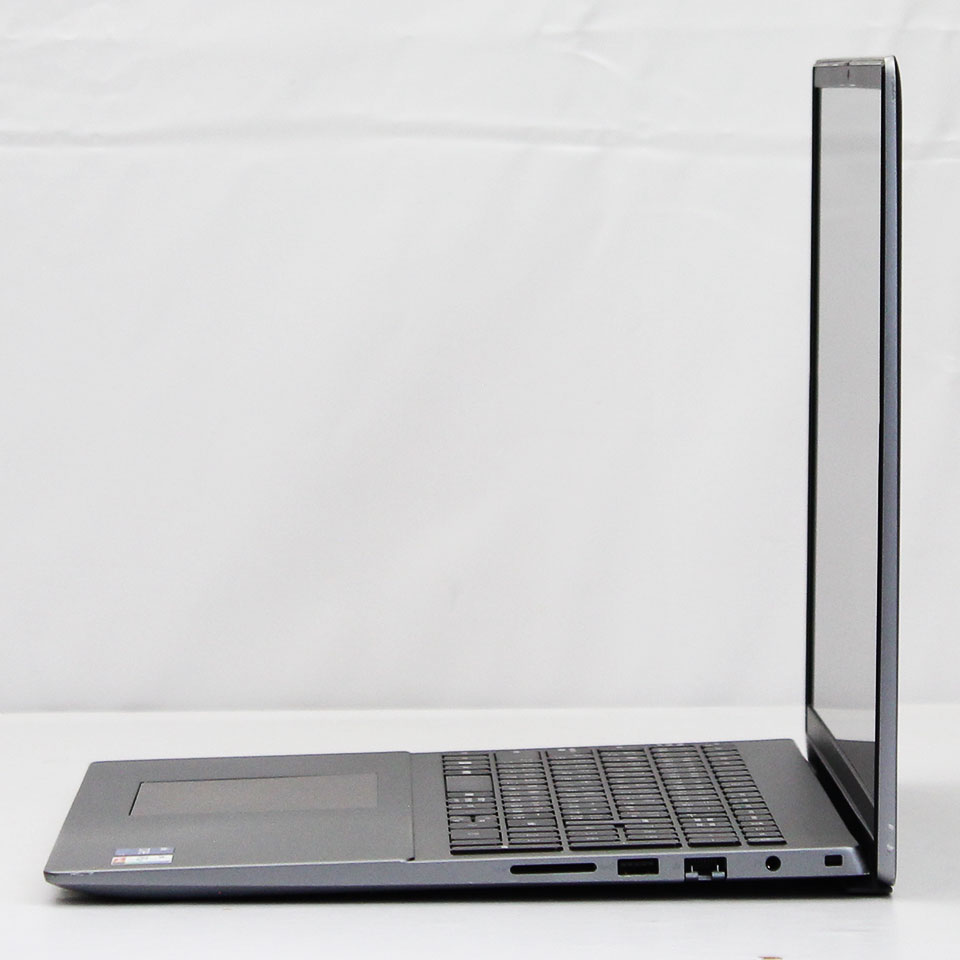DELL Vostro 5620 (FAH12007) 中古ノートパソコン /Windows11 Pro /Core i7 1260P /メモリ 16GB /M.2 512GB /16インチ 1920 x 1200