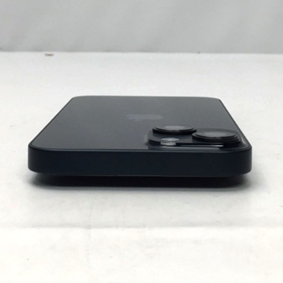 【中古】 Apple SIMフリー iPhone 14 128GB ミッドナイト MPUD3J/A (A2881) (KAK14015)iPhone /iOS 26.1 /128GB / 発売時期2022年〜