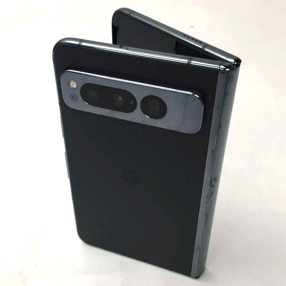 Rakuten - 【中古】Google Pixel Fold G0B96 256GB Obsidian (ZBC07016) Android 16.0 /Google Tensor G2 /メモリ 12GB /eMMC 256GB / 2208 x 1840