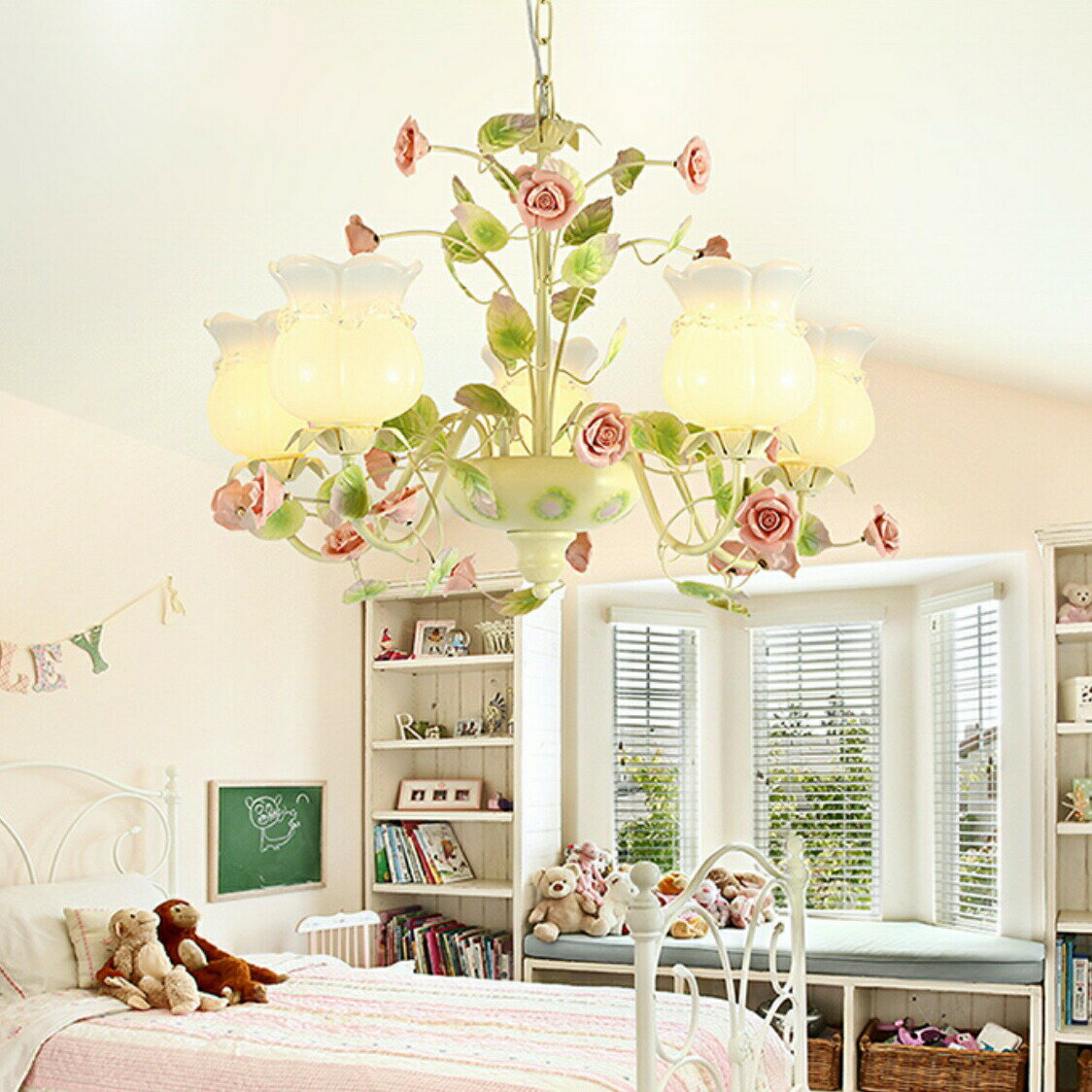 ペンダントライト 洋風照明 シャンデリア 北欧デザイン 天井照明 花柄 電源直結タイプ