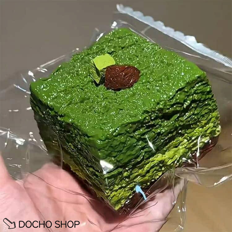 DOCHOSHOP楽天市場店の高伸縮 おもちゃ 抹茶パン 水感 スクイーズケーキ スクイーズケーキ スクイーズ 癒し スクイーズ ふわふわ食パン 低反発ソフト ストレス解消｜アングル2