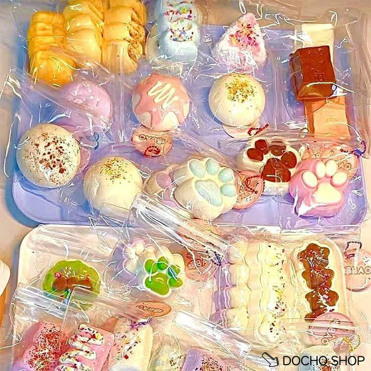 【楽天スーパーSALE】6個~7個セット スクイーズ 福袋 ブラインドボックス 大サイズ 中サイズ 肉球 ネコ ねこ ケーキ パン 低反発 おもちゃ かわいい 握る ストレス dochoshop-10009770 DOCHOSHOP楽天市場店 サンプル画像3